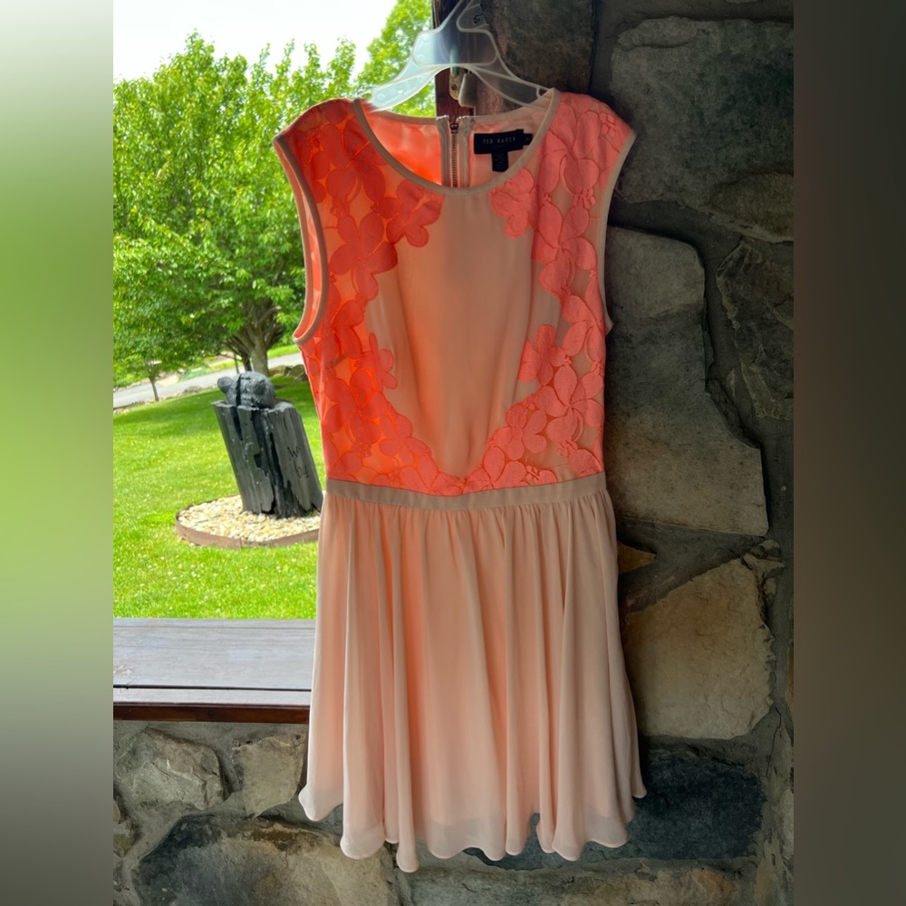 Ted Baker Vember Lace Colour Block Mini Dress. Peach/Salmon. Size US 4